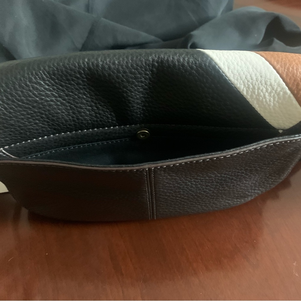 Nwot-Fossil Leather Crossbody Bag. Colors Are Bla… - image 4